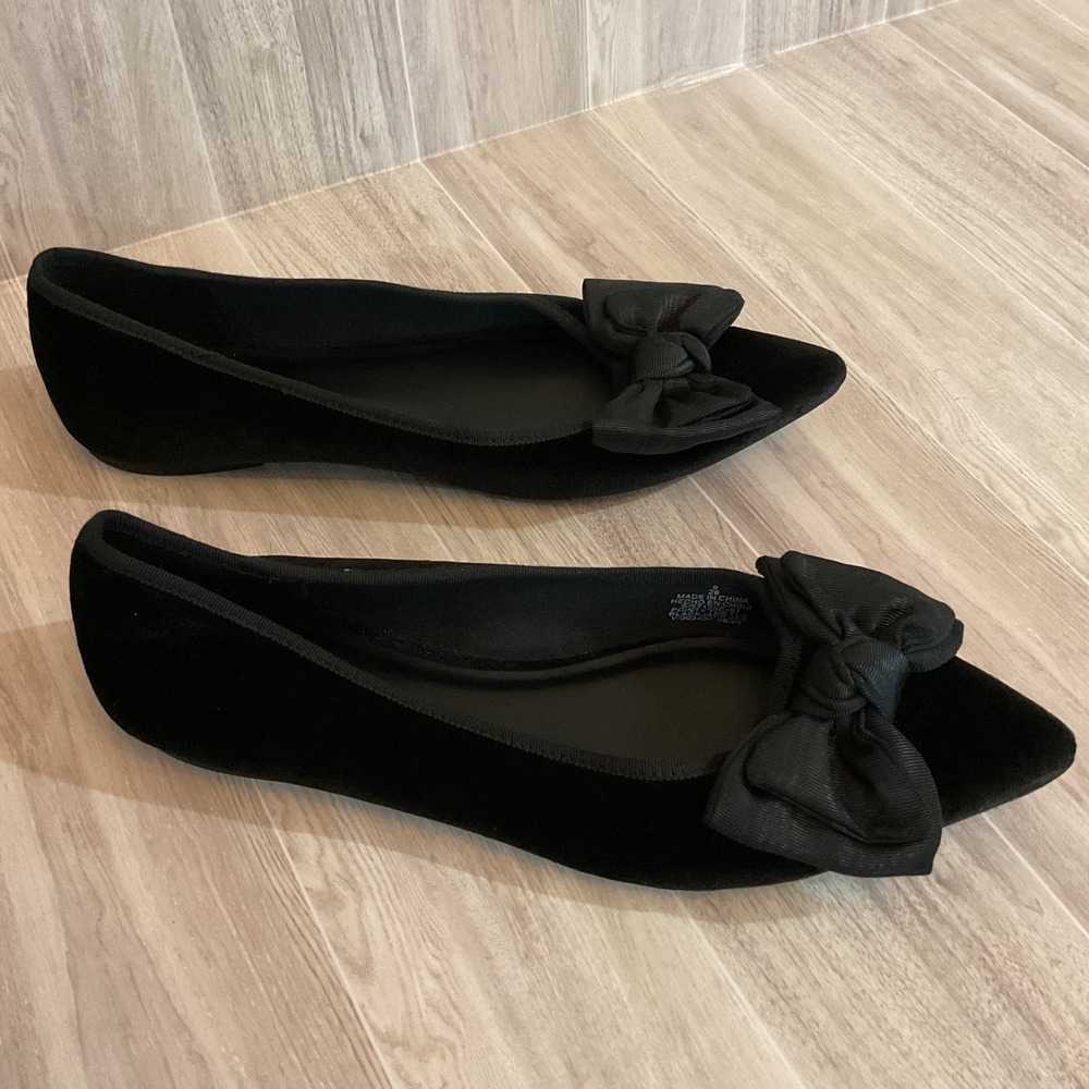 Old Navy Womens Black Velvet Pointed‎ Toe Bow Ballet Flats Size 9 571252-01